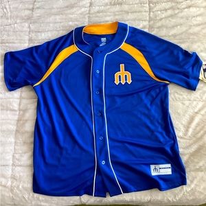 King Griffey jersey new with tags